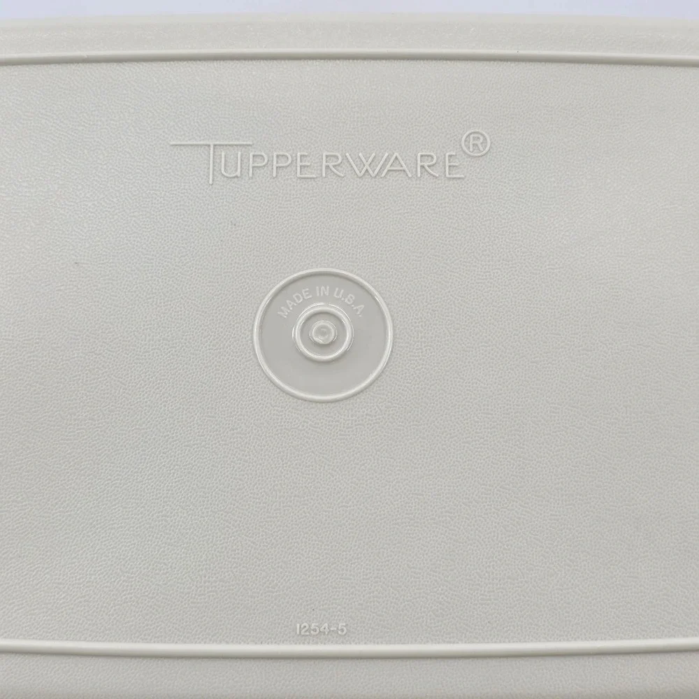 Vintage Tupperware Ice Cream Keeper Freeze N Save Container with Lid Beige 1254